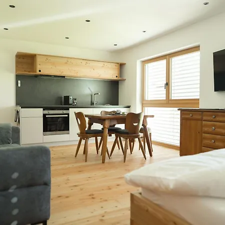 Biohof Fuerst * Obsteig